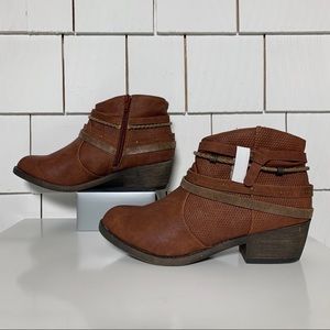 SO Terracotta Celery Women's Ankle Boots (Sz: 8.5)